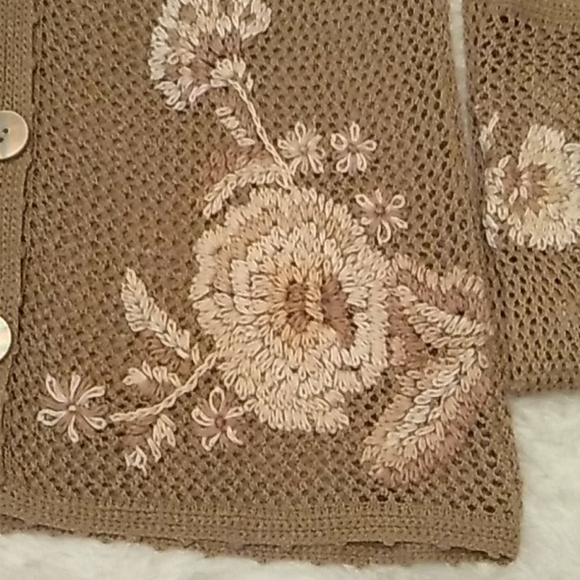 🎁 NWOT Gorgeous Sweater from Boutique in Curacao, Never Worn - Picture 3 of 13